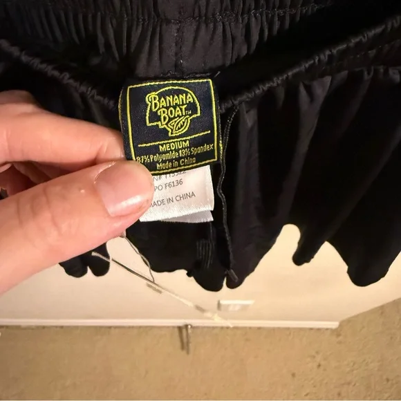 Banana Boat UPF 50+ Athletic Running Shorts Womens Medium NWT Black Flowy - Picture 2 of 7